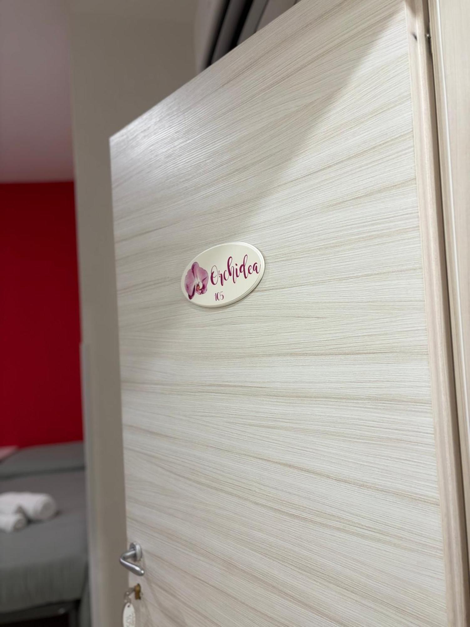 Serena Rooms Solofra Exterior photo